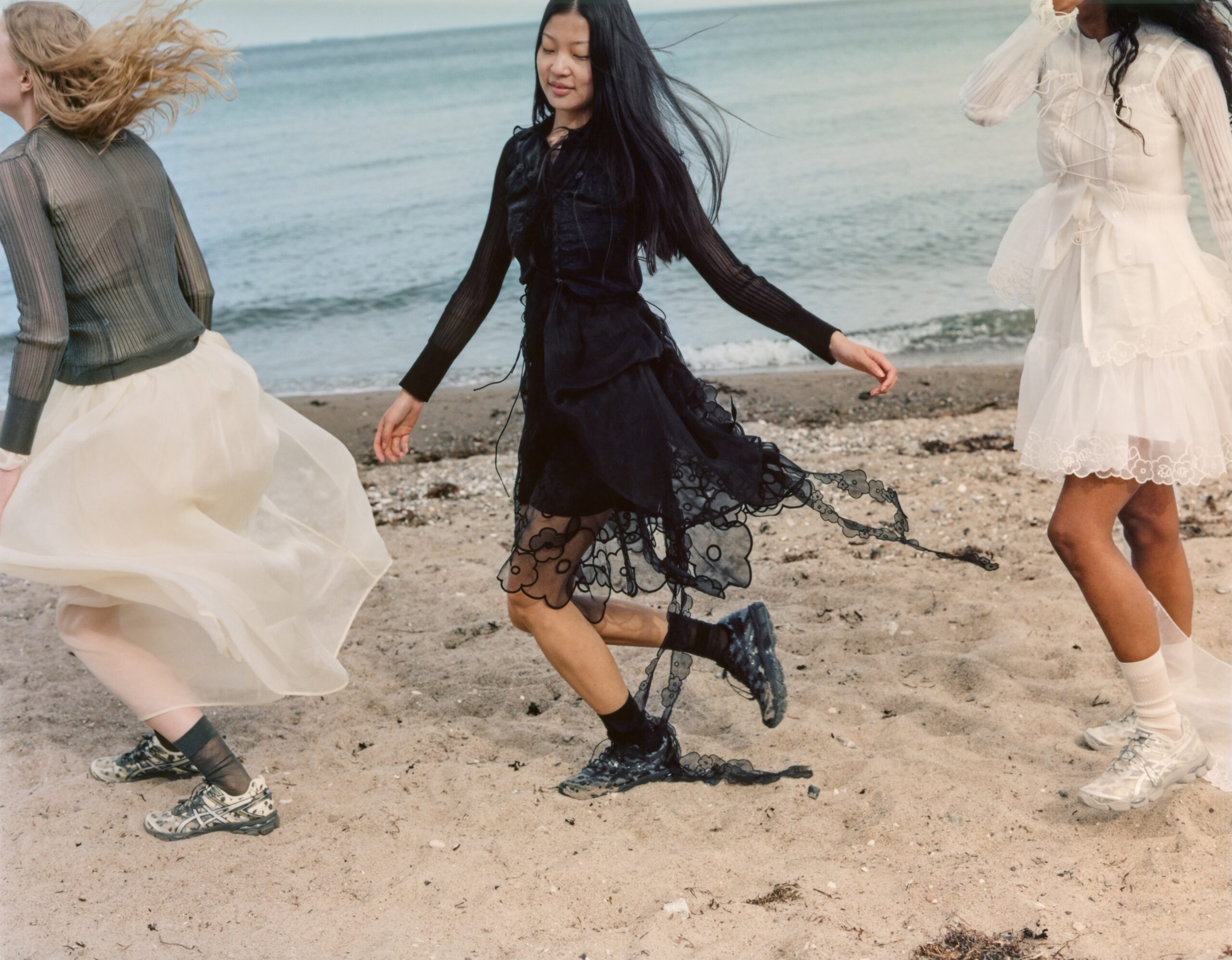 ASICS cecilie bansen セシリーバンセン ivory ASICS cecilie bansen セシリーバンセン ivory Cecilie Bahnsen x