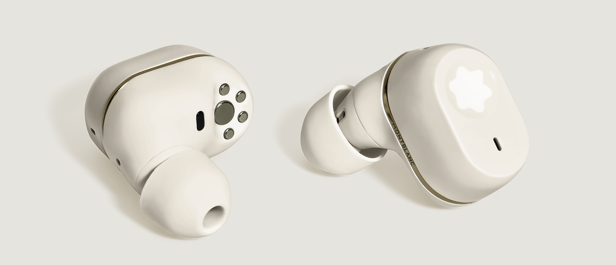 【新品未使用】MONTBLANC In-Ear Headphones MTB03 Montblanc MTB 03 In-Ear Headphones | Saks Fifth Avenue